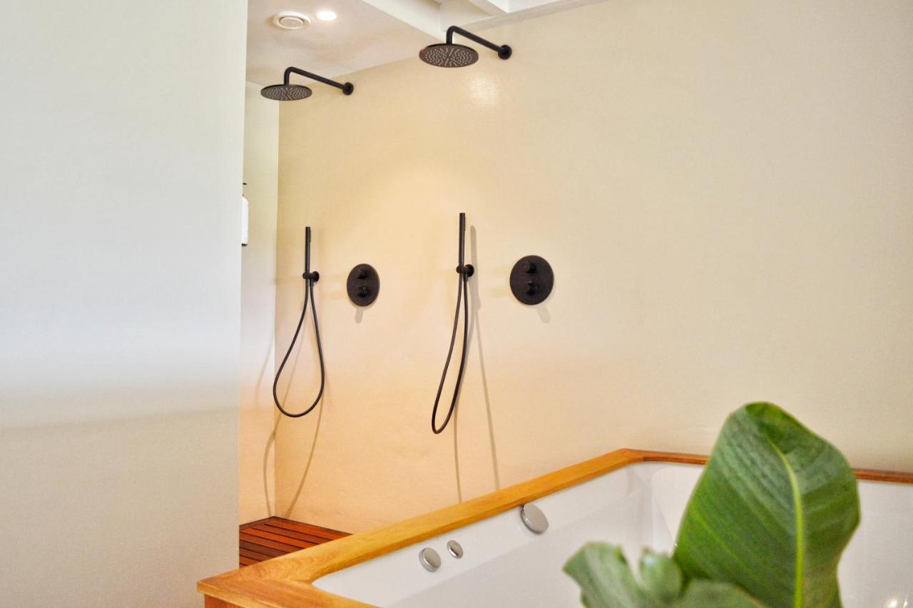 Van Heeckeren Apartments & Suites Nes ネス エクステリア 写真