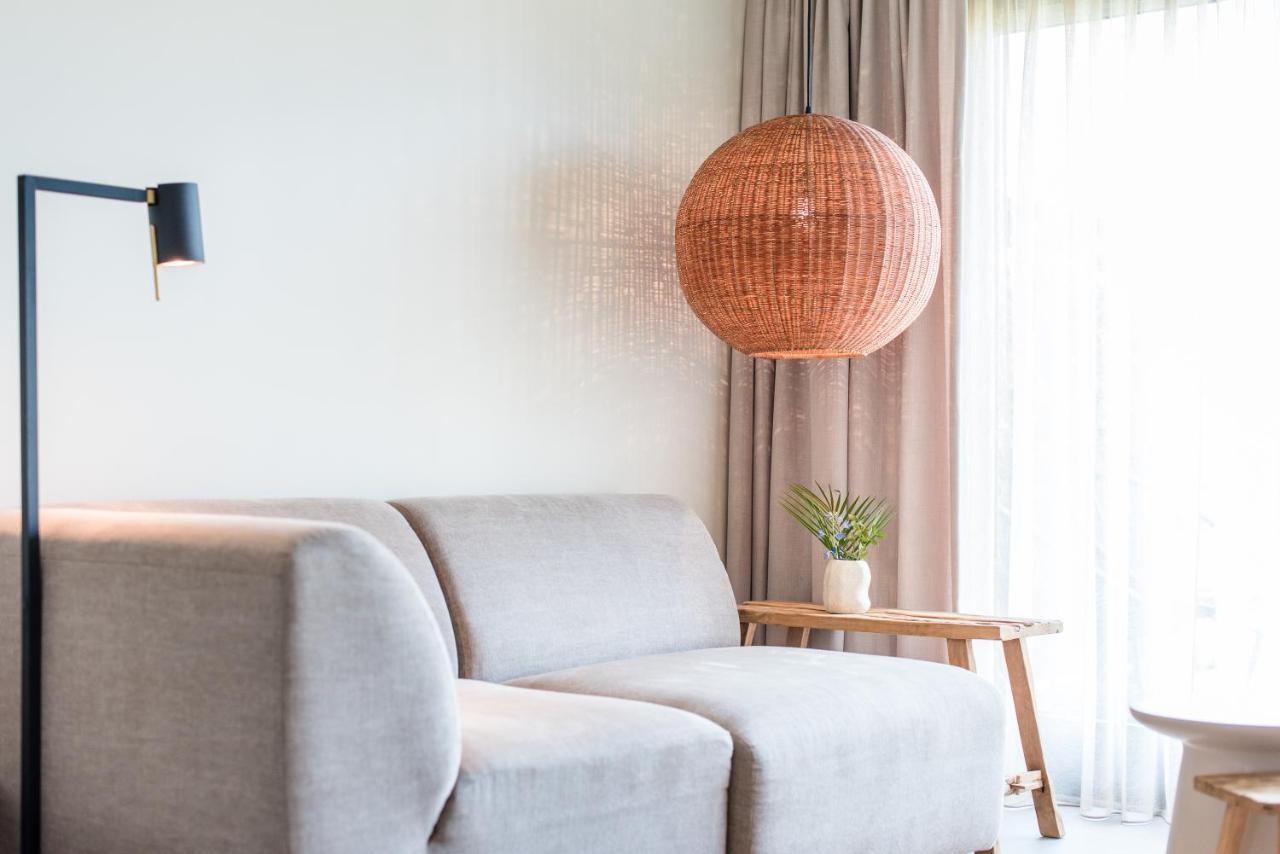 Van Heeckeren Apartments & Suites Nes ネス エクステリア 写真