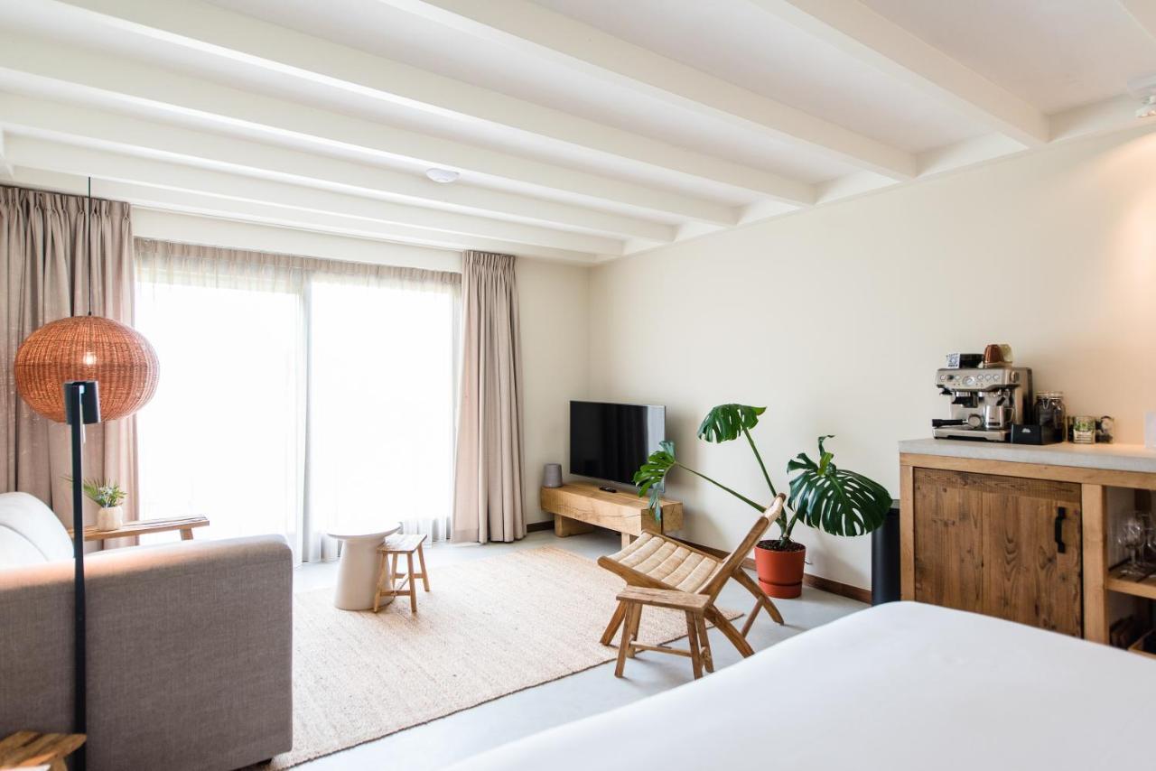 Van Heeckeren Apartments & Suites Nes ネス エクステリア 写真