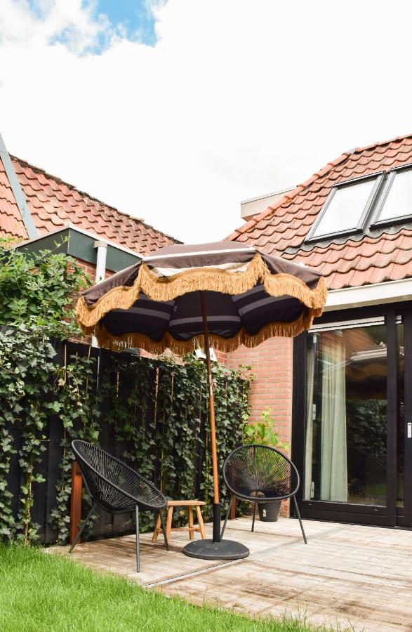 Van Heeckeren Apartments & Suites Nes ネス エクステリア 写真